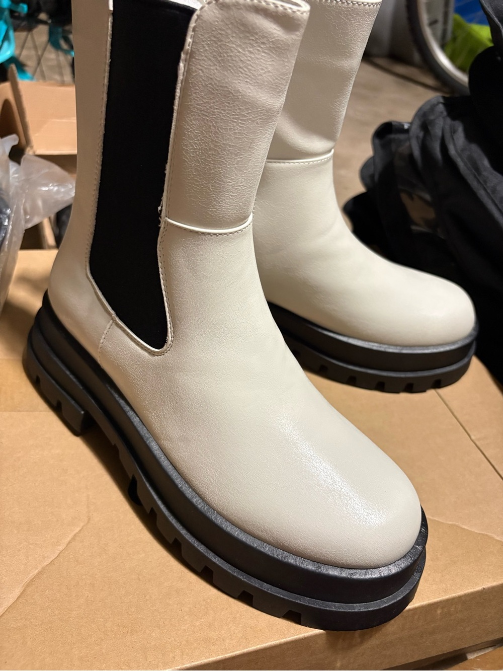 Women's White Boots - Sleek Platform Style
